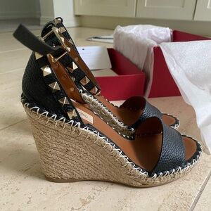 Valentino Rockstud Espadrille wedge - black - like new